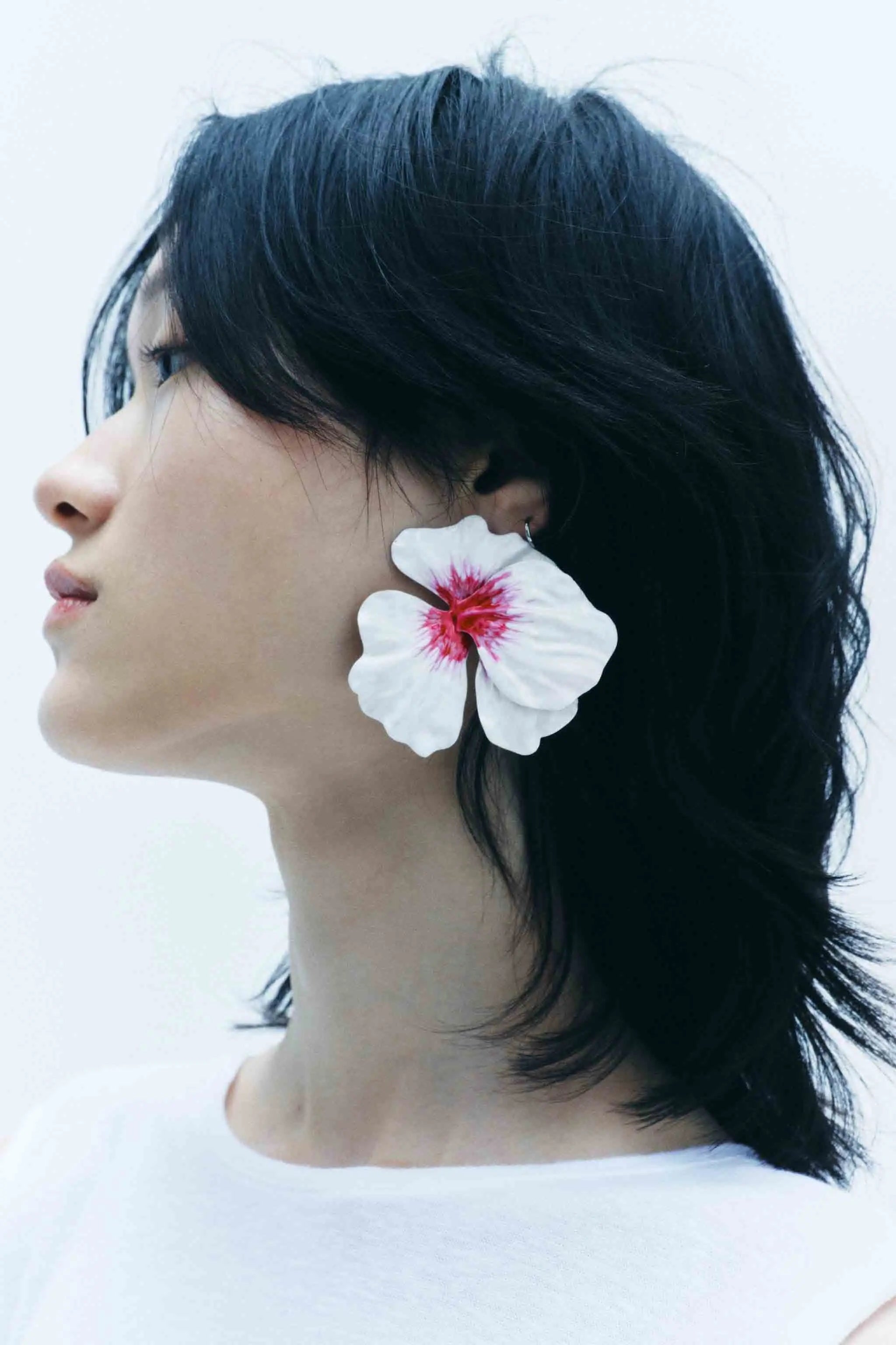 Fashion Bohemian Alloy Two Color Flower Petal Pattern Earring Stud for Women Beach Holiday Travel Girls Gift Party Jewelry